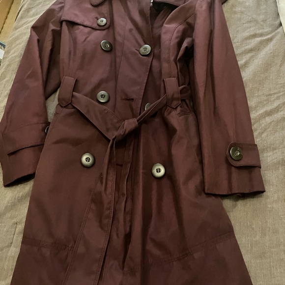 Women’s Jones New York Sport Hooded Trench (plum, size L, pre-owned) - Picture 5 of 6